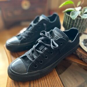 Converse All Stars low tops